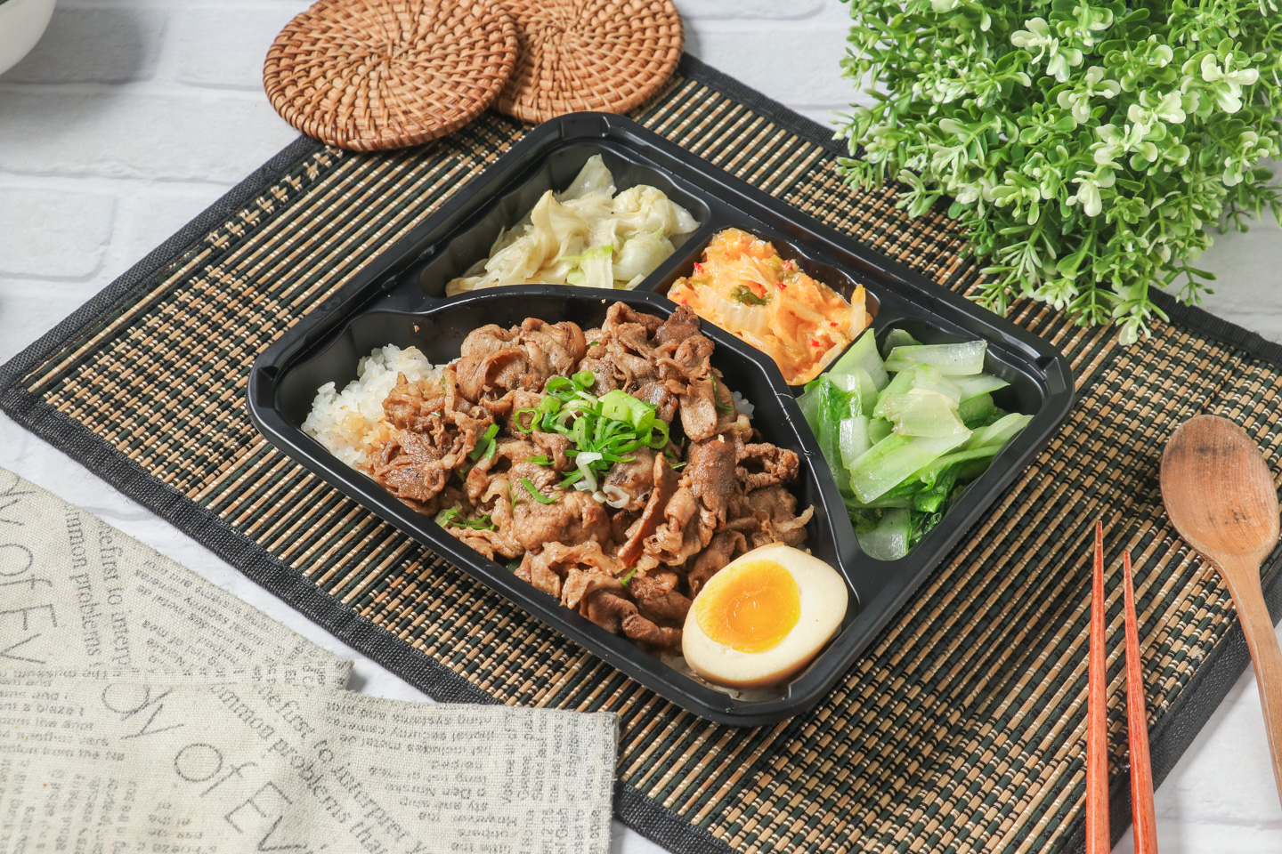 ■ 炙燒豬肉御膳